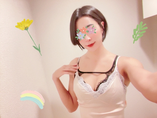 本日出勤です🍀画像