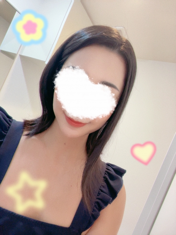 明日は出勤(*´˘`*)♡画像